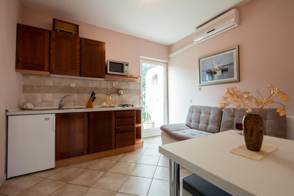 Villa Kamenica Komiza Ruang foto